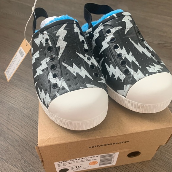 Native Jefferson Cozy Glow Slip-On Shoes - Size C10/EU 27 - Black/Blue - NWB - Picture 7 of 11